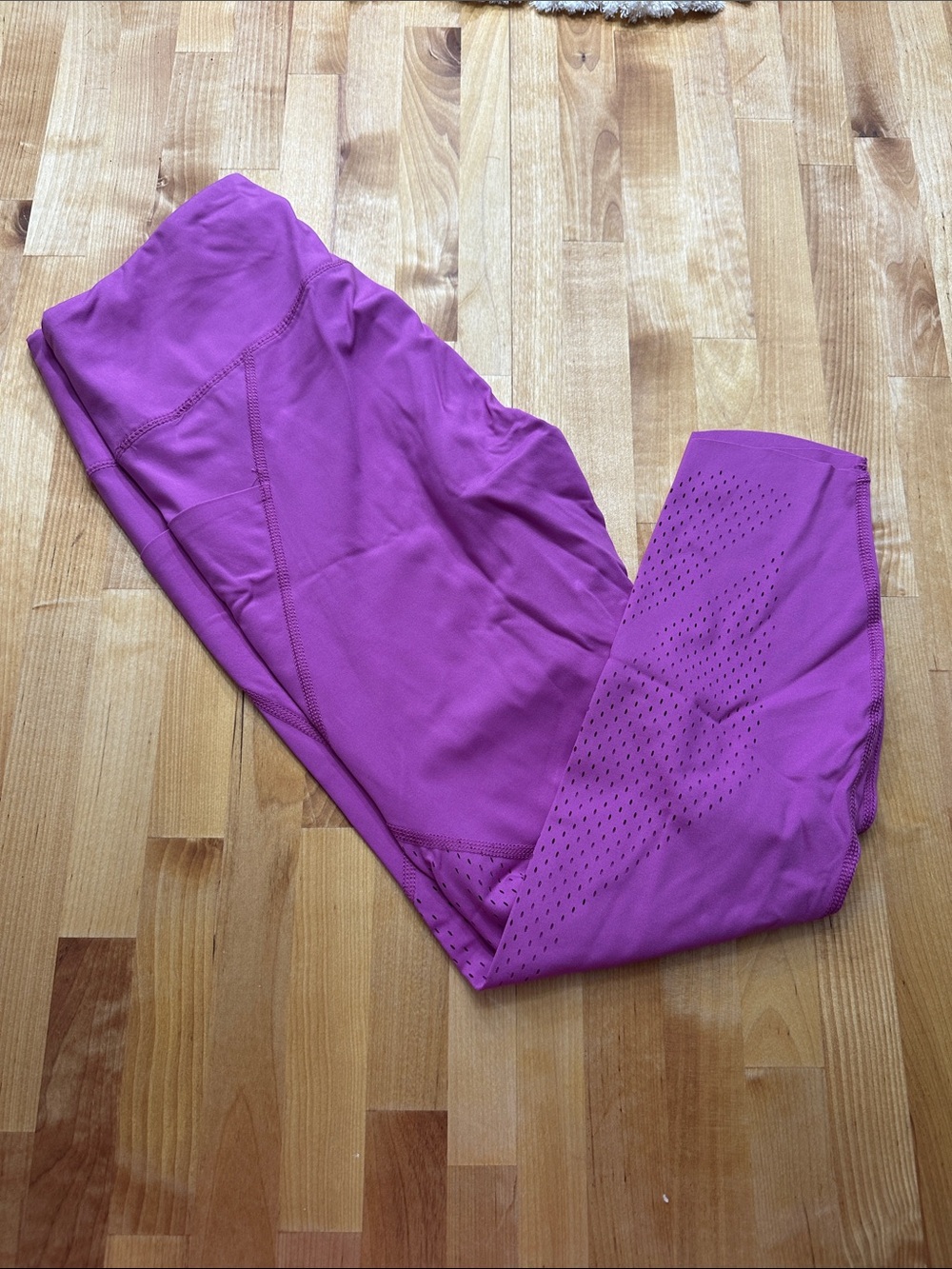Vibrant Purple/Pink Performance Leggings with Vent Detail